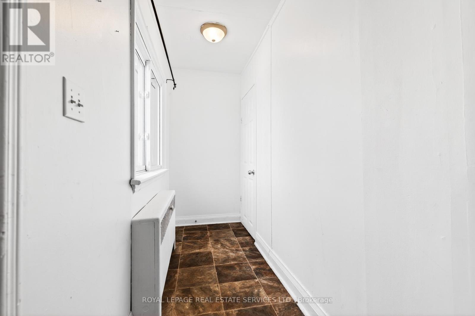 












53 KINSEY STREET

,
St. Catharines,




Ontario
L2S1E2

