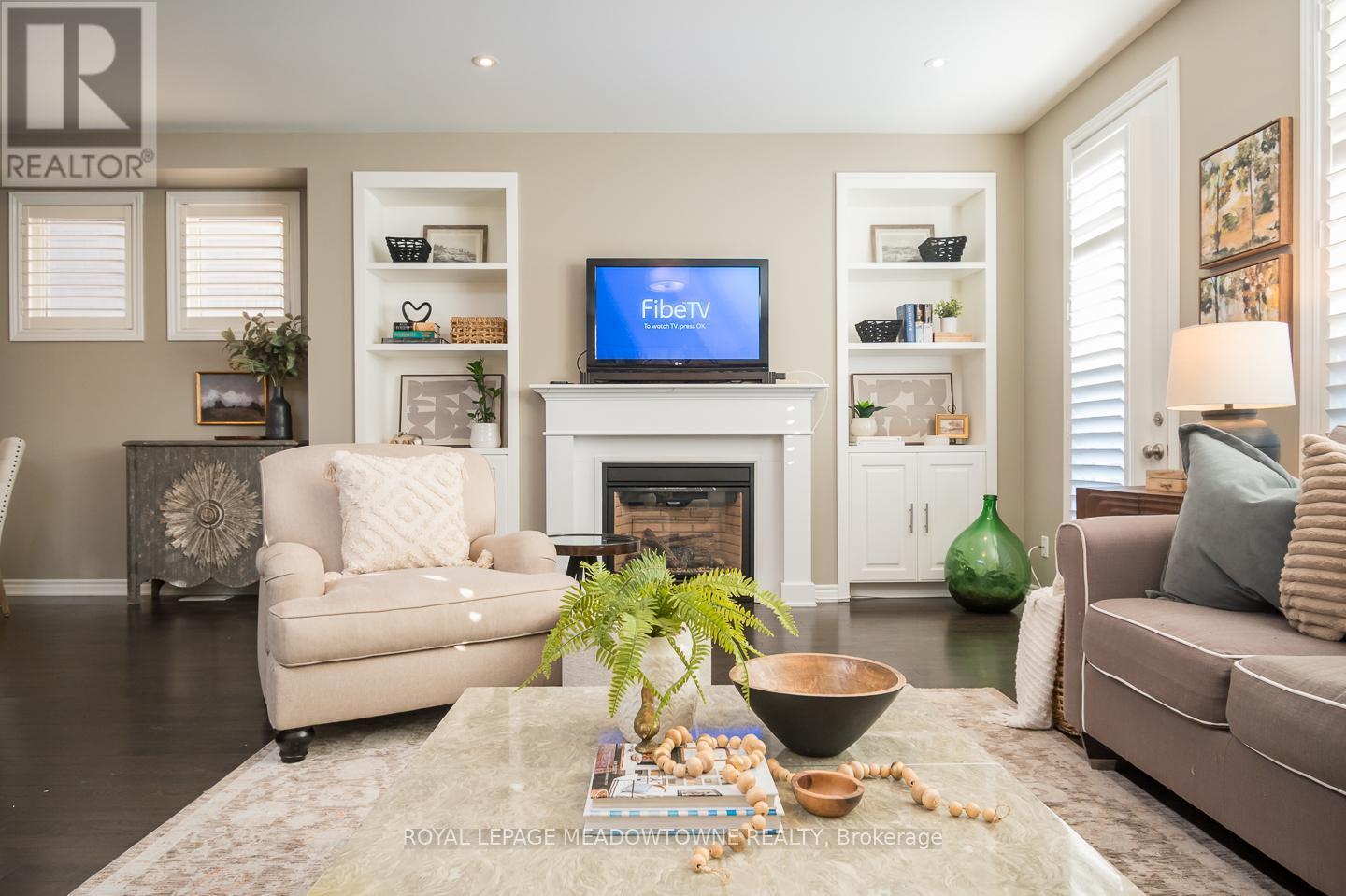 












20 - 485 PRINGLE AVENUE

,
Milton,




Ontario
L9T8A9

