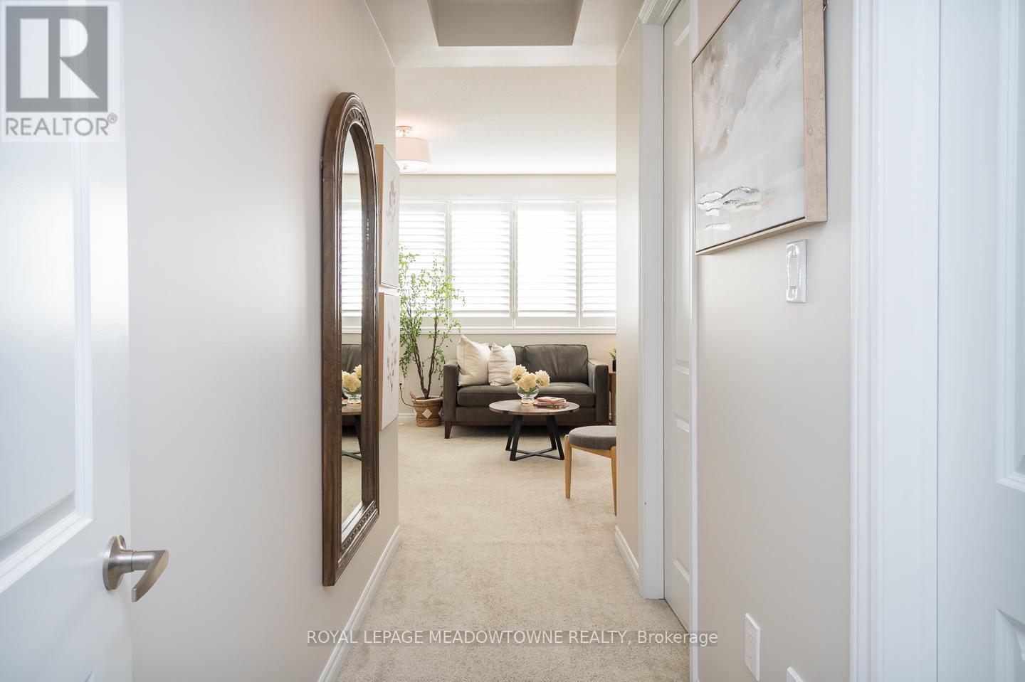 












20 - 485 PRINGLE AVENUE

,
Milton,




Ontario
L9T8A9

