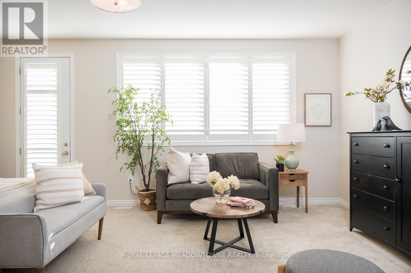 












20 - 485 PRINGLE AVENUE

,
Milton,




Ontario
L9T8A9

