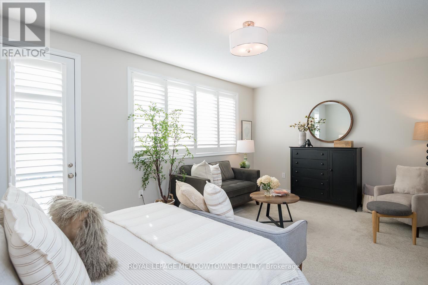 












20 - 485 PRINGLE AVENUE

,
Milton,




Ontario
L9T8A9

