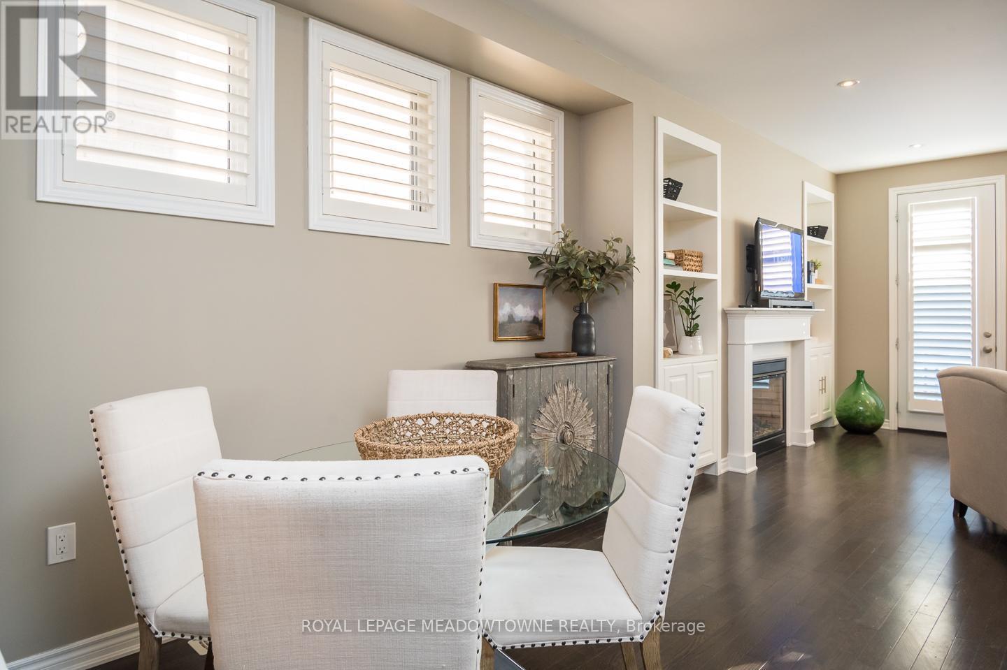 












20 - 485 PRINGLE AVENUE

,
Milton,




Ontario
L9T8A9

