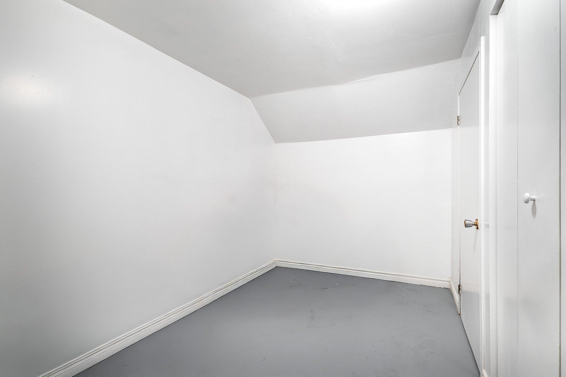 









1148


Rue Tecumseh

,
Dollard-des-Ormeaux,




QC
H9B2Z6

