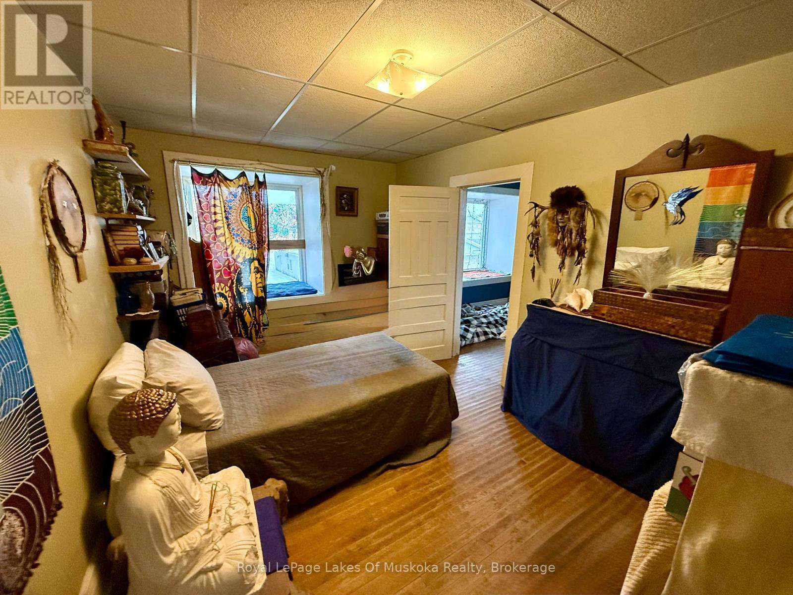 












185 ONTARIO STREET

,
Burk's Falls,




Ontario
P0A1C0

