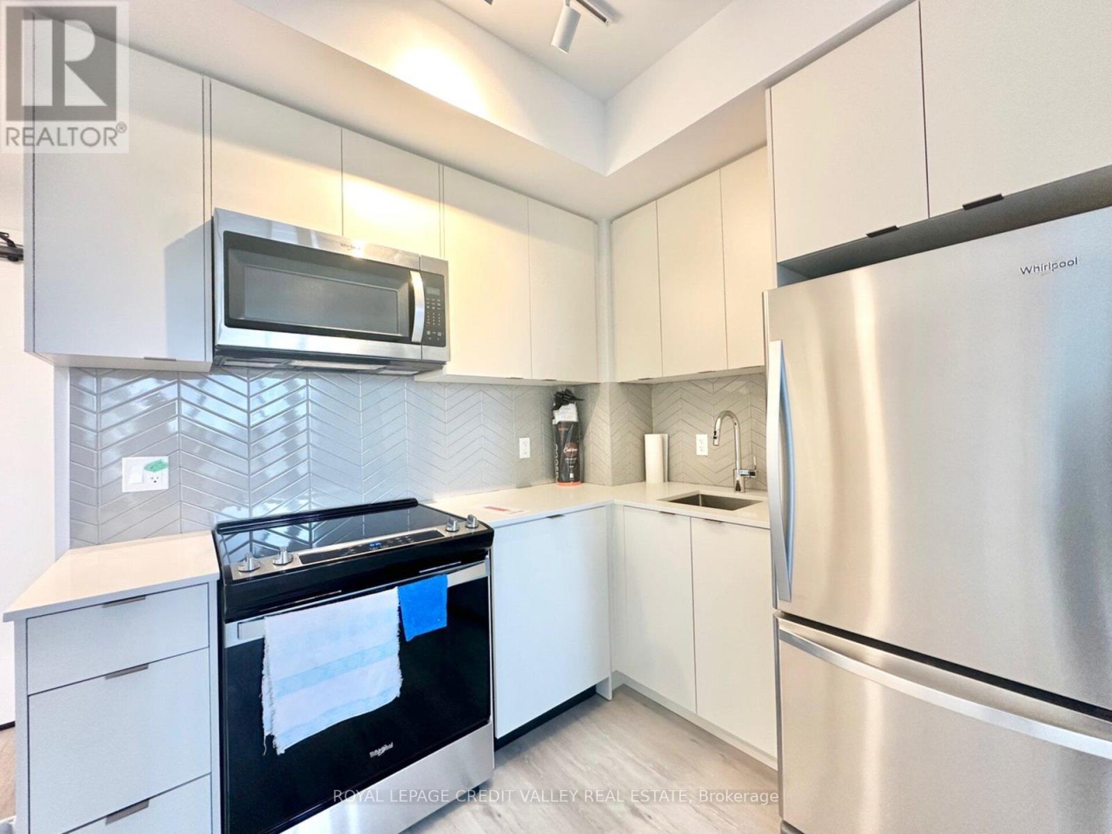 












310 - 1606 CHARLES STREET

,
Whitby,




Ontario
L1N0P1

