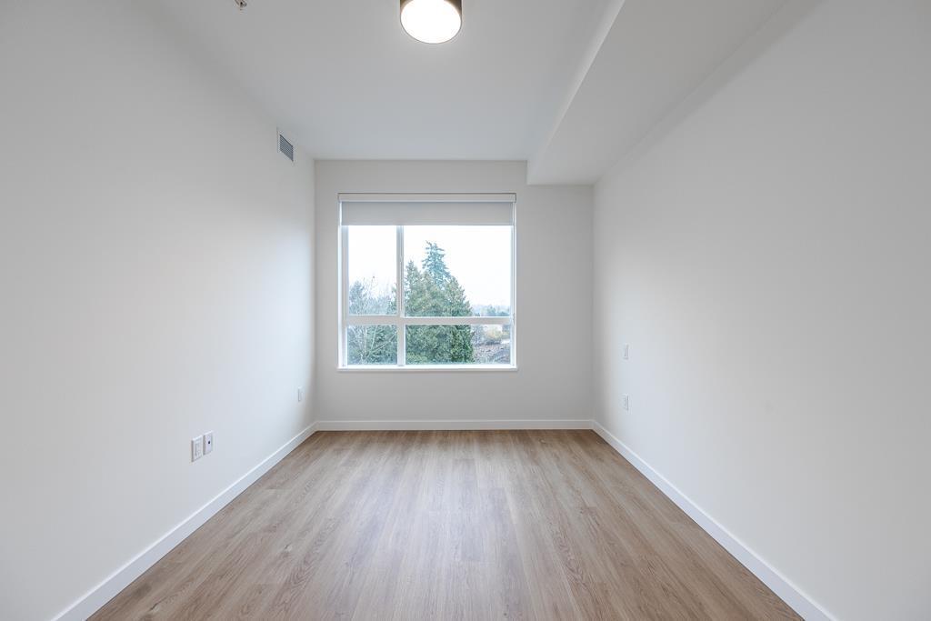 












408 27215 ALDERGROVE TOWN CENTRE DRIVE

,
Langley,




British Columbia
V4W0E3

