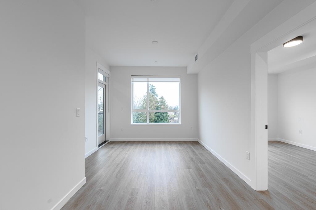 












408 27215 ALDERGROVE TOWN CENTRE DRIVE

,
Langley,




British Columbia
V4W0E3

