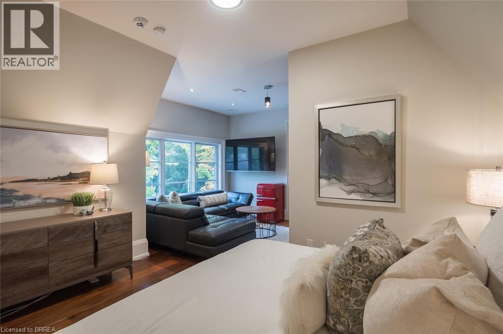 












13160 NASSAGAWEYA ESQUESING Townline

,
Milton,




Ontario
L7J2L7

