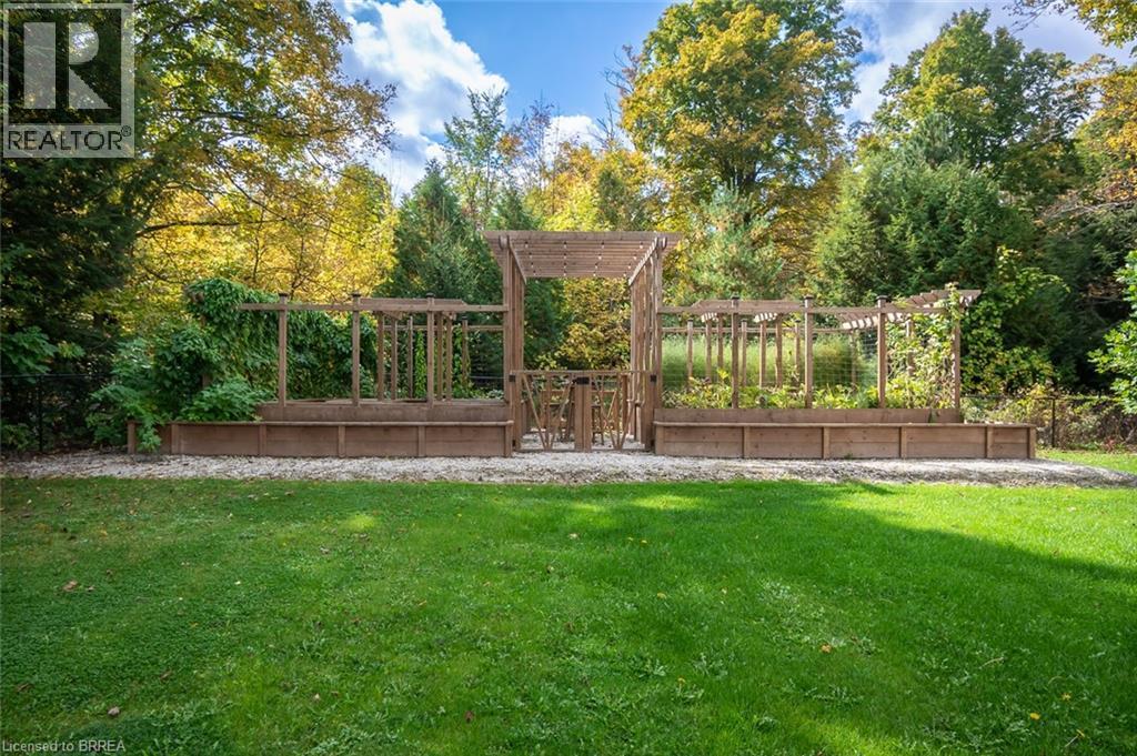 












13160 NASSAGAWEYA ESQUESING Townline

,
Milton,




Ontario
L7J2L7

