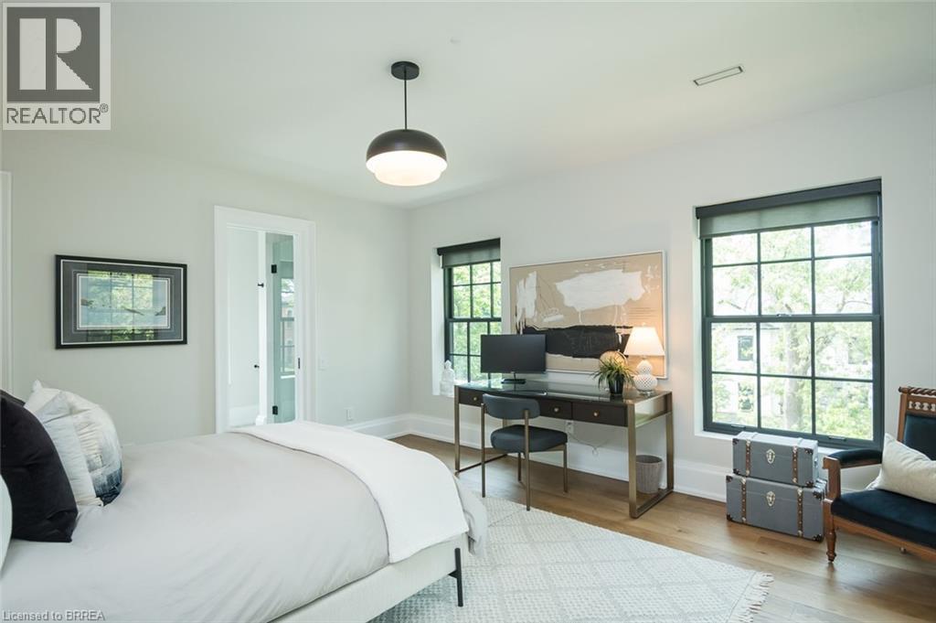 












57 VICTORIA Street

,
Milton,




Ontario
L9T1S6

