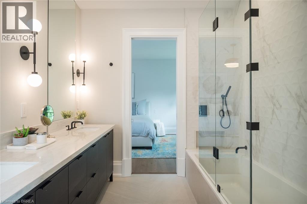 












57 VICTORIA Street

,
Milton,




Ontario
L9T1S6

