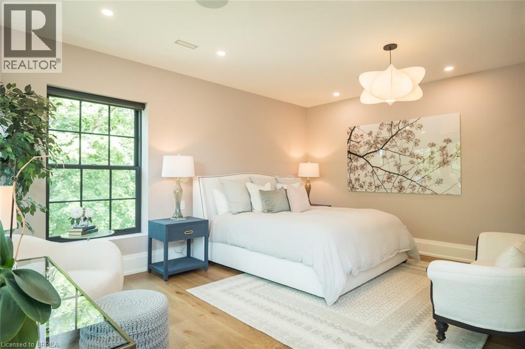 












57 VICTORIA Street

,
Milton,




Ontario
L9T1S6

