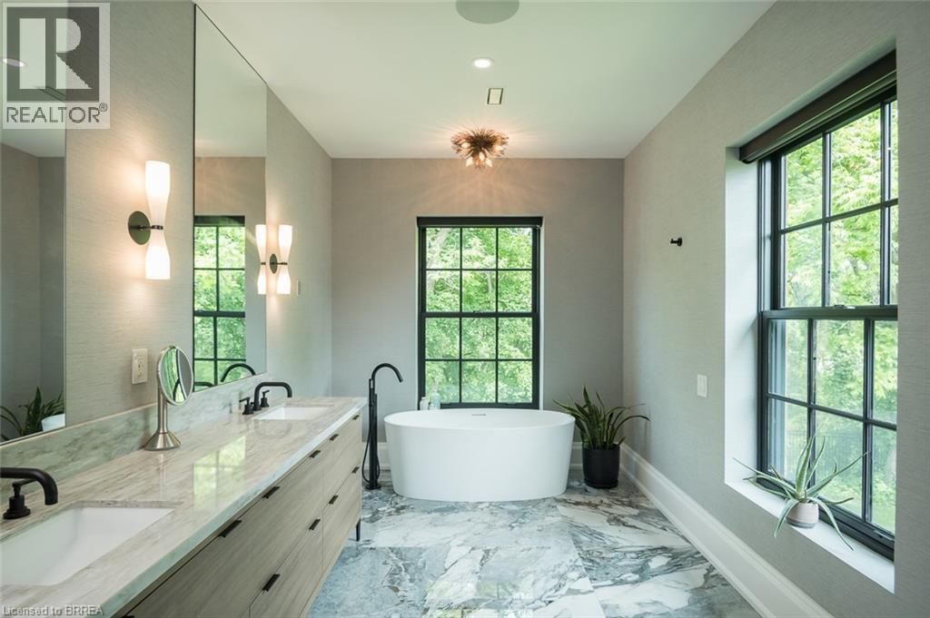 












57 VICTORIA Street

,
Milton,




Ontario
L9T1S6

