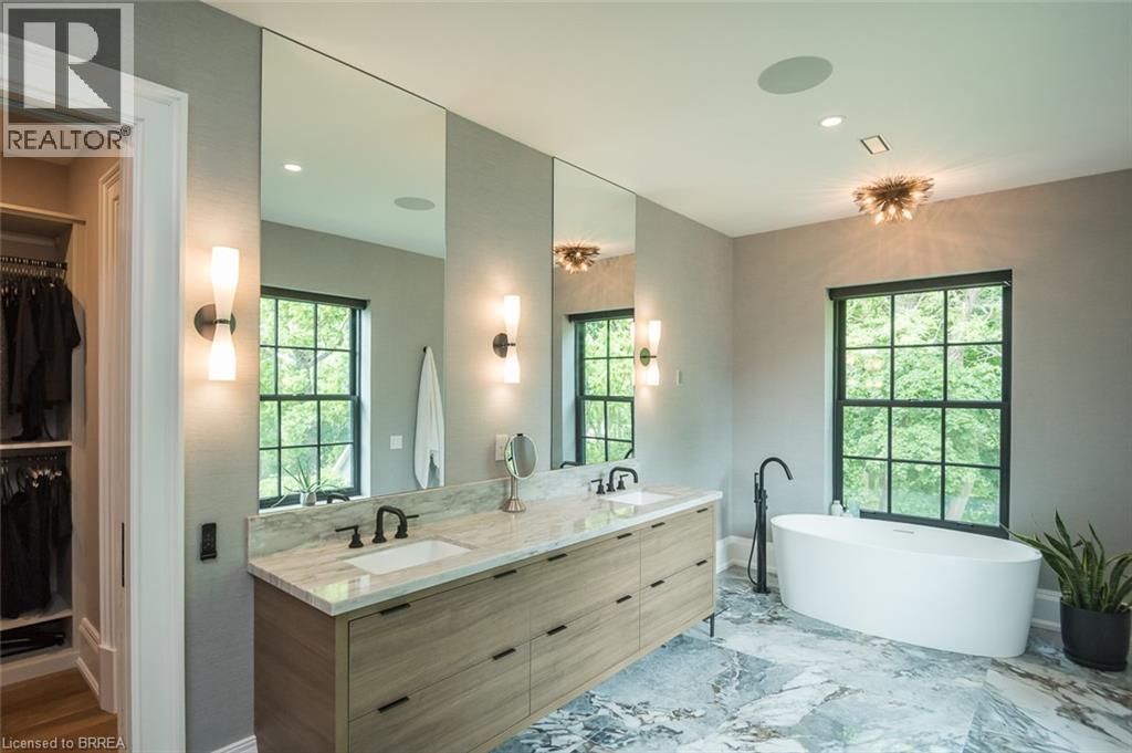 












57 VICTORIA Street

,
Milton,




Ontario
L9T1S6

