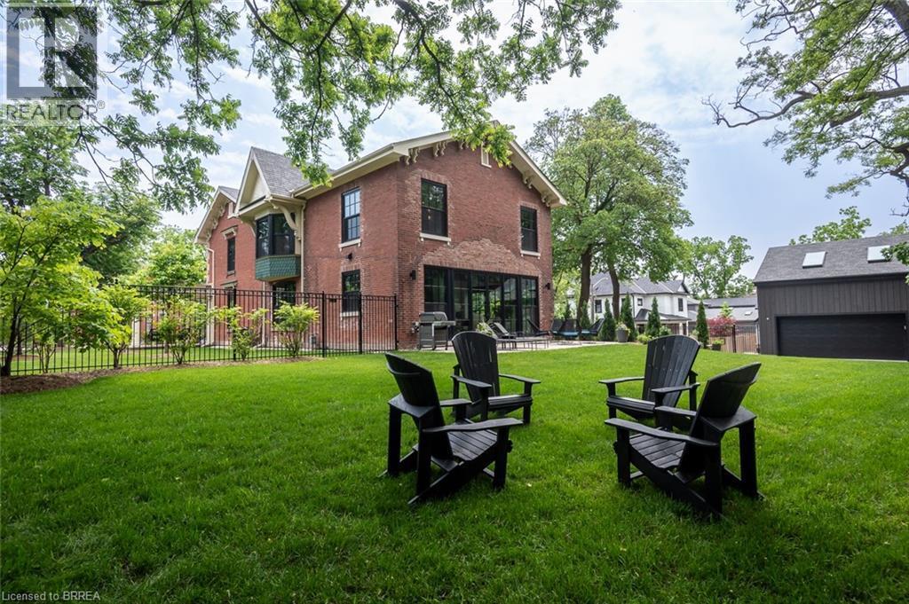 












57 VICTORIA Street

,
Milton,




Ontario
L9T1S6

