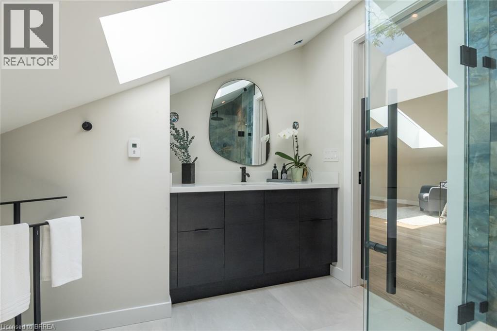 












57 VICTORIA Street

,
Milton,




Ontario
L9T1S6

