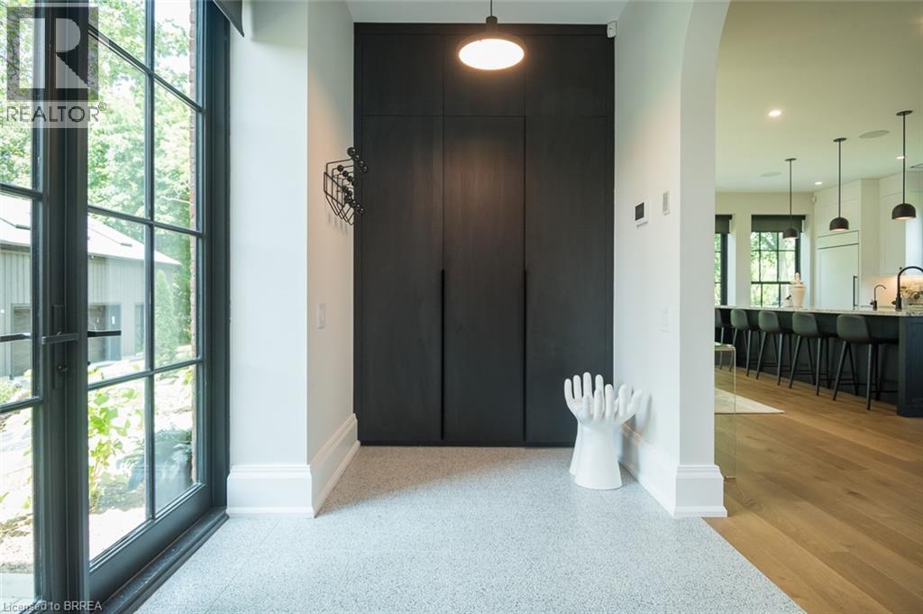 












57 VICTORIA Street

,
Milton,




Ontario
L9T1S6

