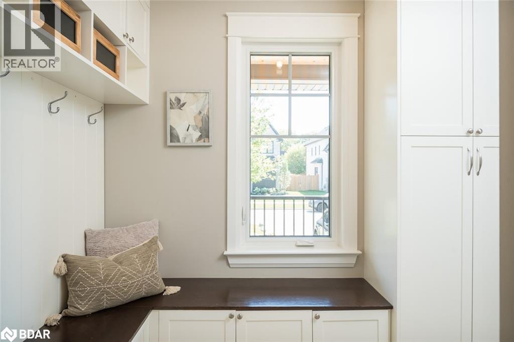 












29 BARTON Street

,
Milton,




Ontario
L9T1C7

