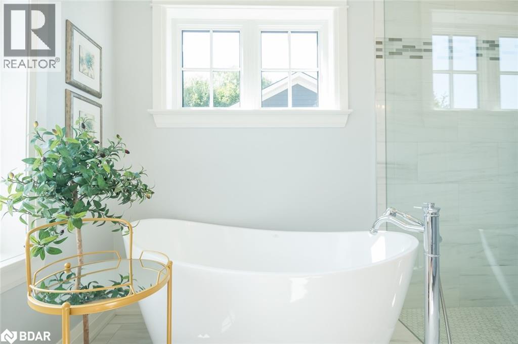 












29 BARTON Street

,
Milton,




Ontario
L9T1C7

