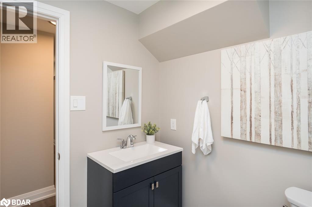 












29 BARTON Street

,
Milton,




Ontario
L9T1C7

