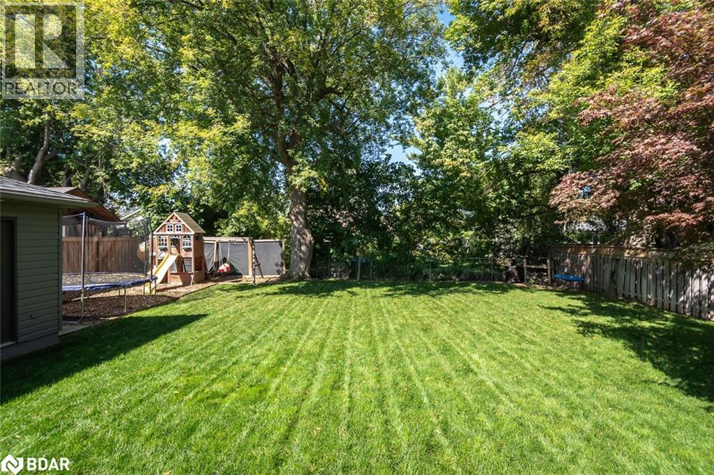 












29 BARTON Street

,
Milton,




Ontario
L9T1C7

