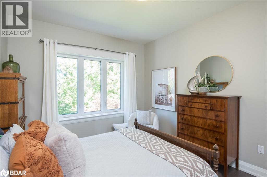 












29 BARTON Street

,
Milton,




Ontario
L9T1C7

