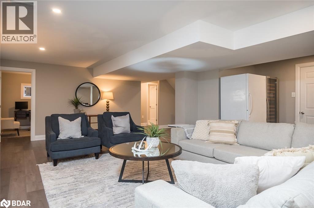 












29 BARTON Street

,
Milton,




Ontario
L9T1C7

