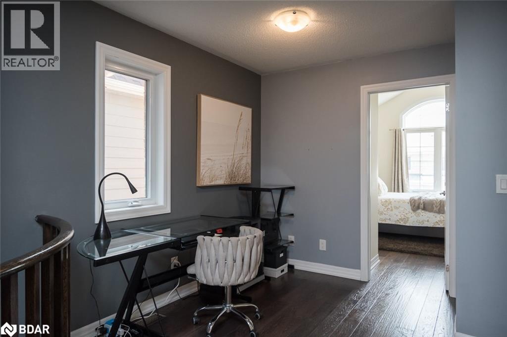 












32 FORBES Terrace

,
Milton,




Ontario
L9T3X3

