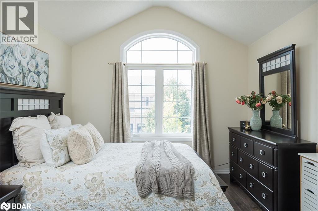 












32 FORBES Terrace

,
Milton,




Ontario
L9T3X3

