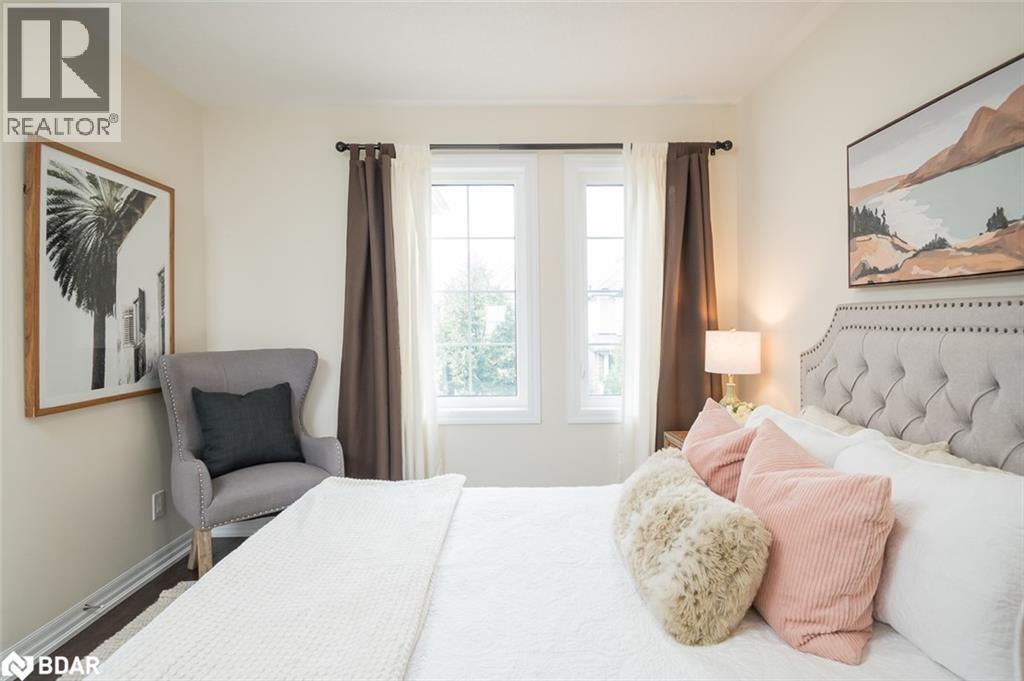 












32 FORBES Terrace

,
Milton,




Ontario
L9T3X3

