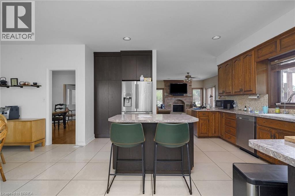 












692 CONCESSION 5 Road W

,
Flamborough,




Ontario
L9H5E2

