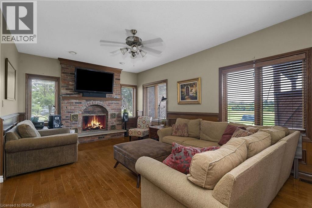 












692 CONCESSION 5 Road W

,
Flamborough,




Ontario
L9H5E2

