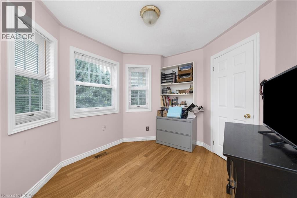 












692 CONCESSION 5 Road W

,
Flamborough,




Ontario
L9H5E2

