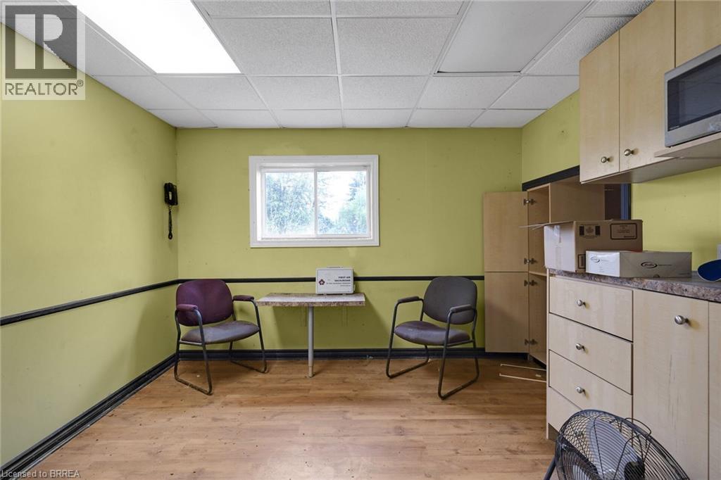 












692 CONCESSION 5 Road W

,
Flamborough,




Ontario
L9H5E2

