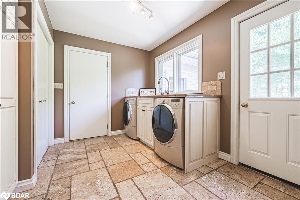 












2368 #17 HALDIMAND Road

,
Haldimand,




Ontario
N0A1E0

