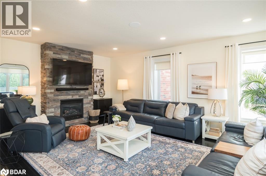 












63 STEWART Drive

,
Erin,




Ontario
N1H6H7

