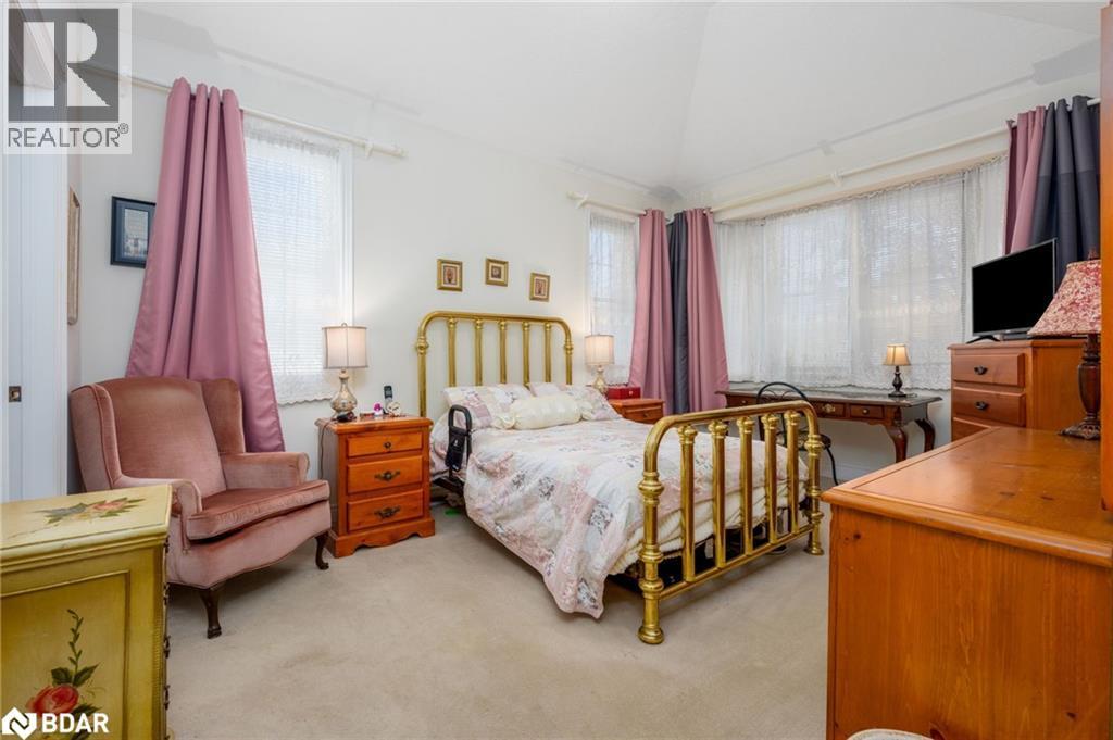 












120 RIDGE Road

,
Rockwood,




Ontario
N0B2K0

