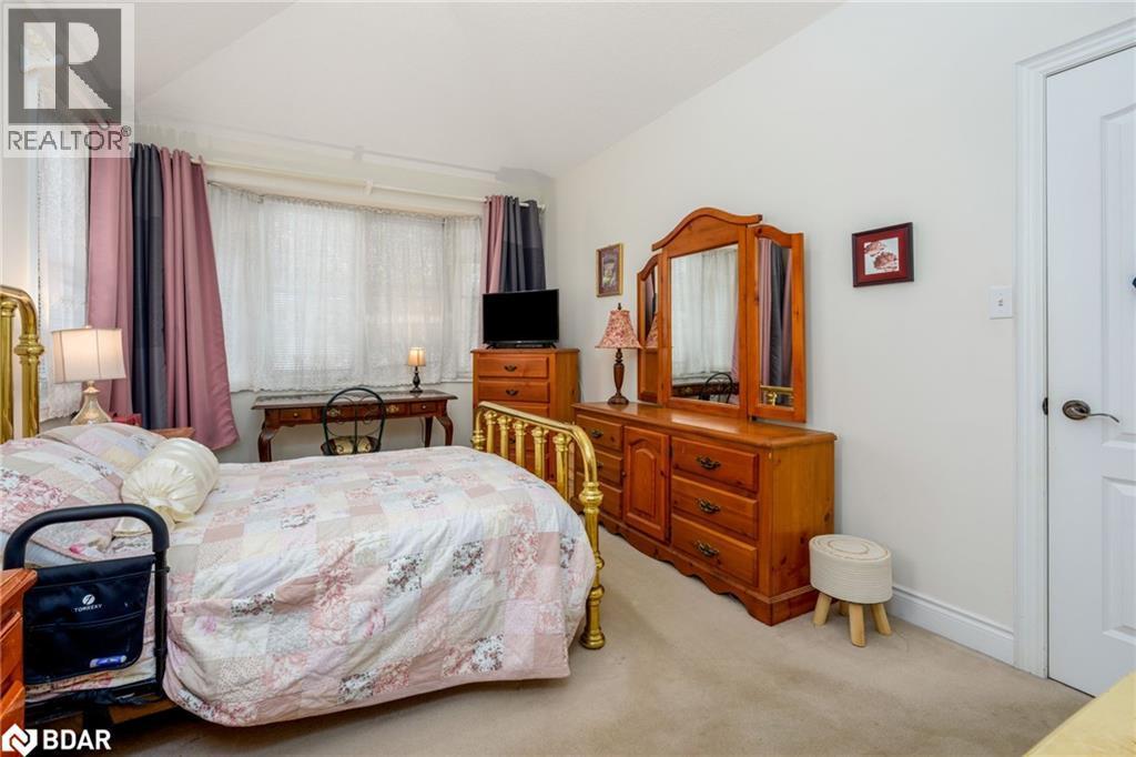 












120 RIDGE Road

,
Rockwood,




Ontario
N0B2K0

