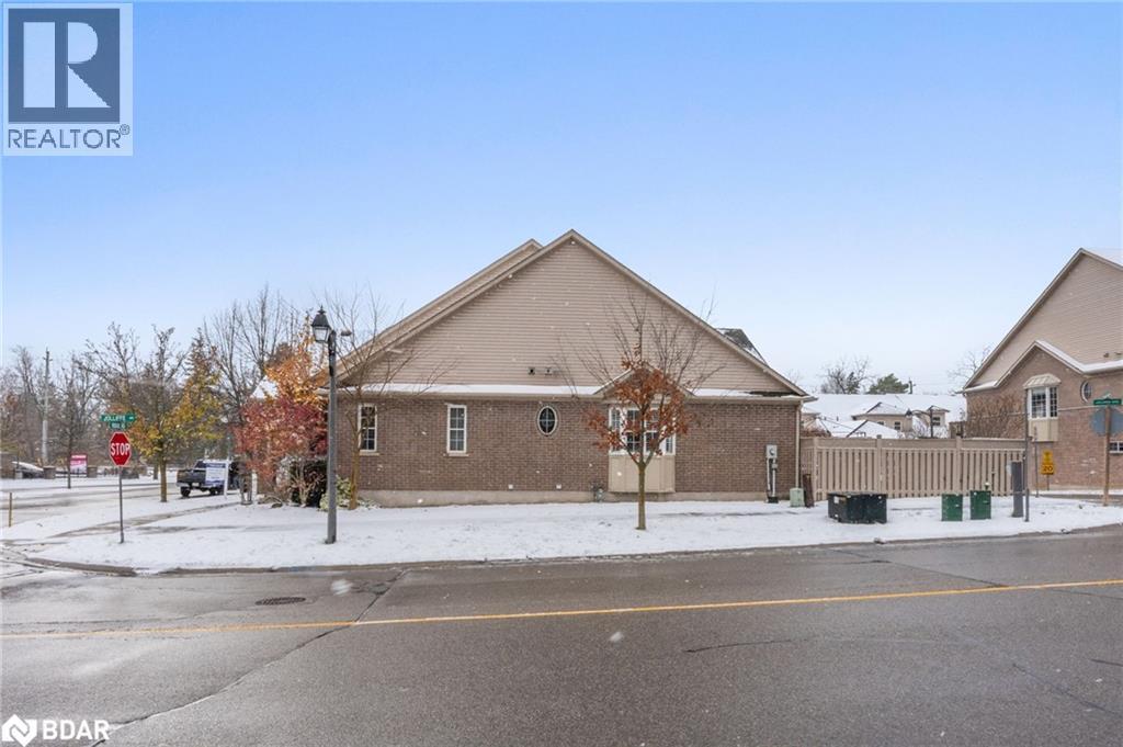 












120 RIDGE Road

,
Rockwood,




Ontario
N0B2K0

