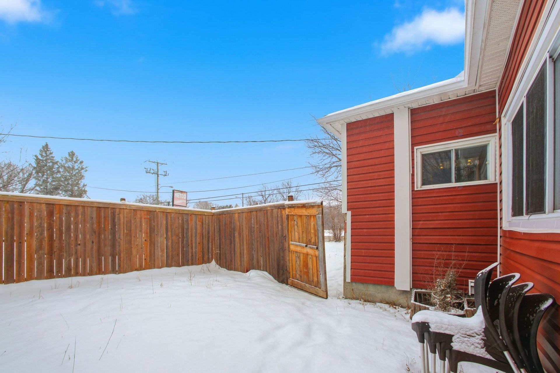 









19


Boul. de Lucerne

,
Gatineau (Aylmer),




QC
J9J2K3

