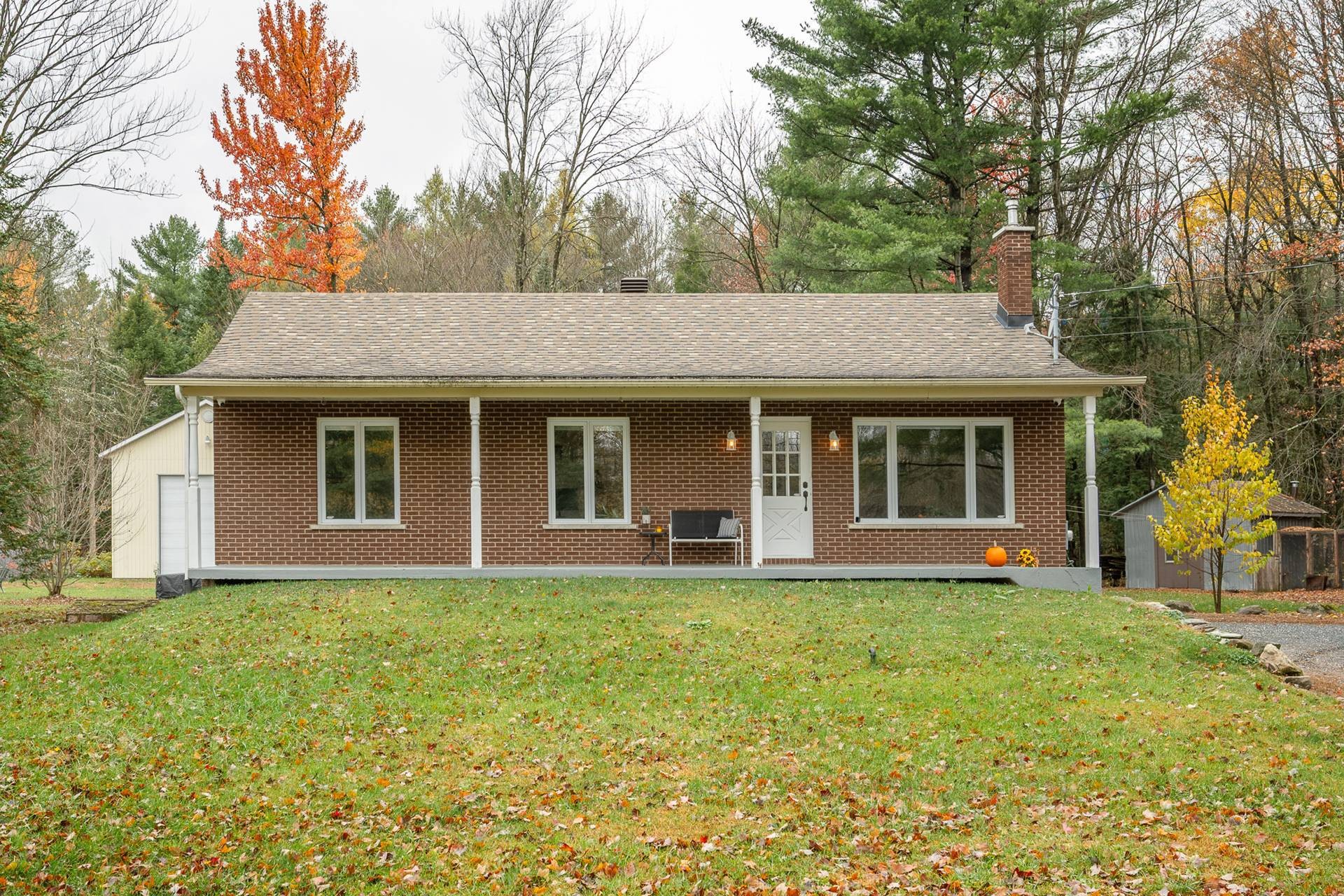 









2886


10e Rang

,
Dunham,







QC
J0E1M0

