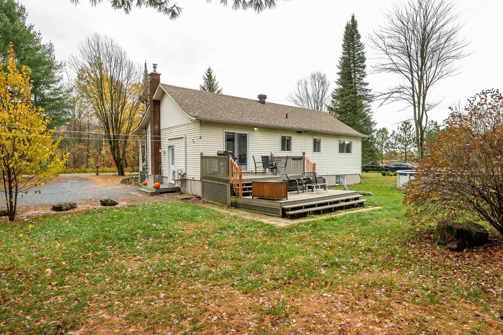 









2886


10e Rang

,
Dunham,







QC
J0E1M0

