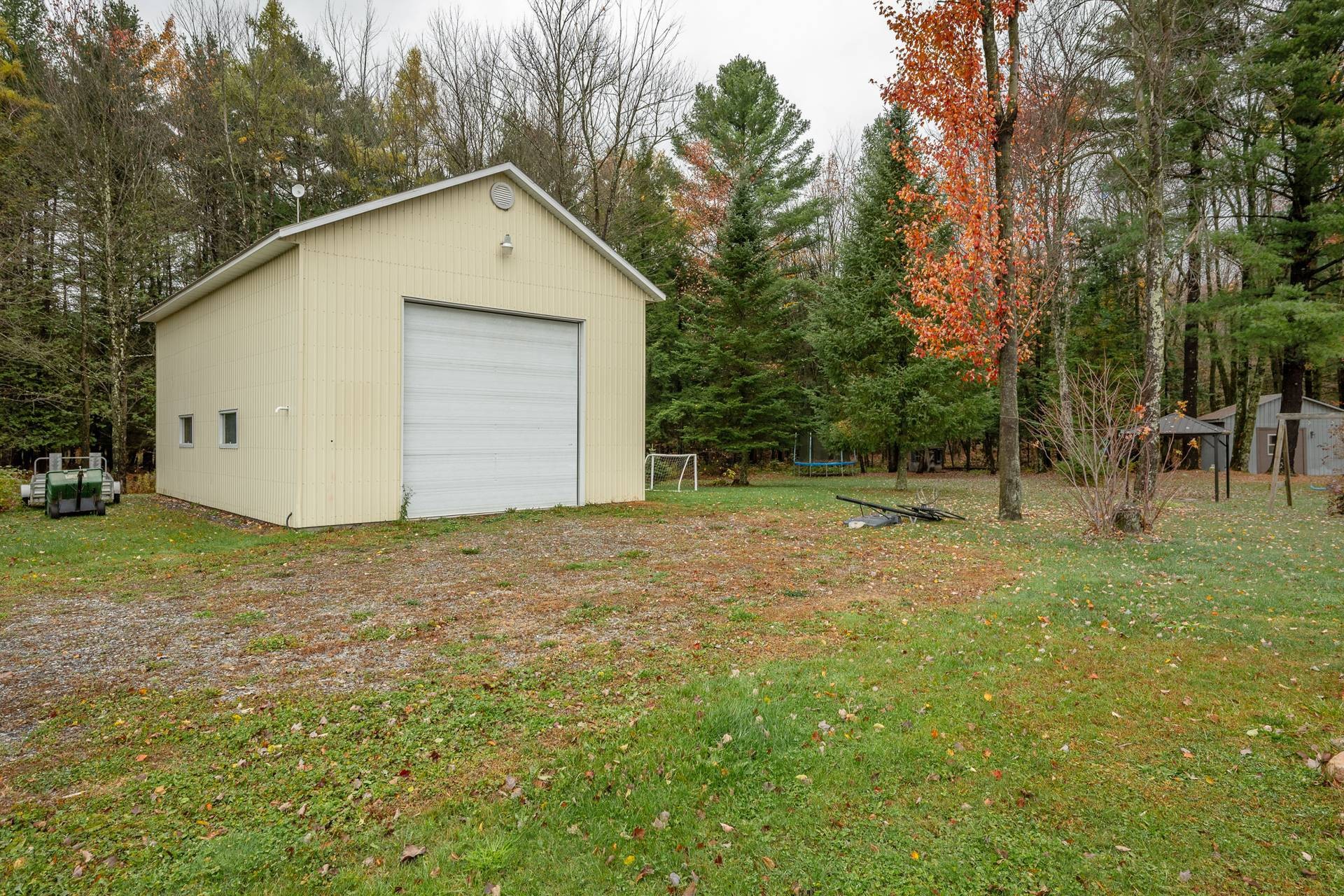 









2886


10e Rang

,
Dunham,







QC
J0E1M0

