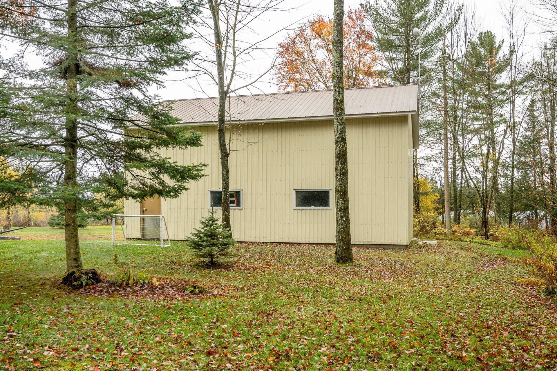 









2886


10e Rang

,
Dunham,







QC
J0E1M0

