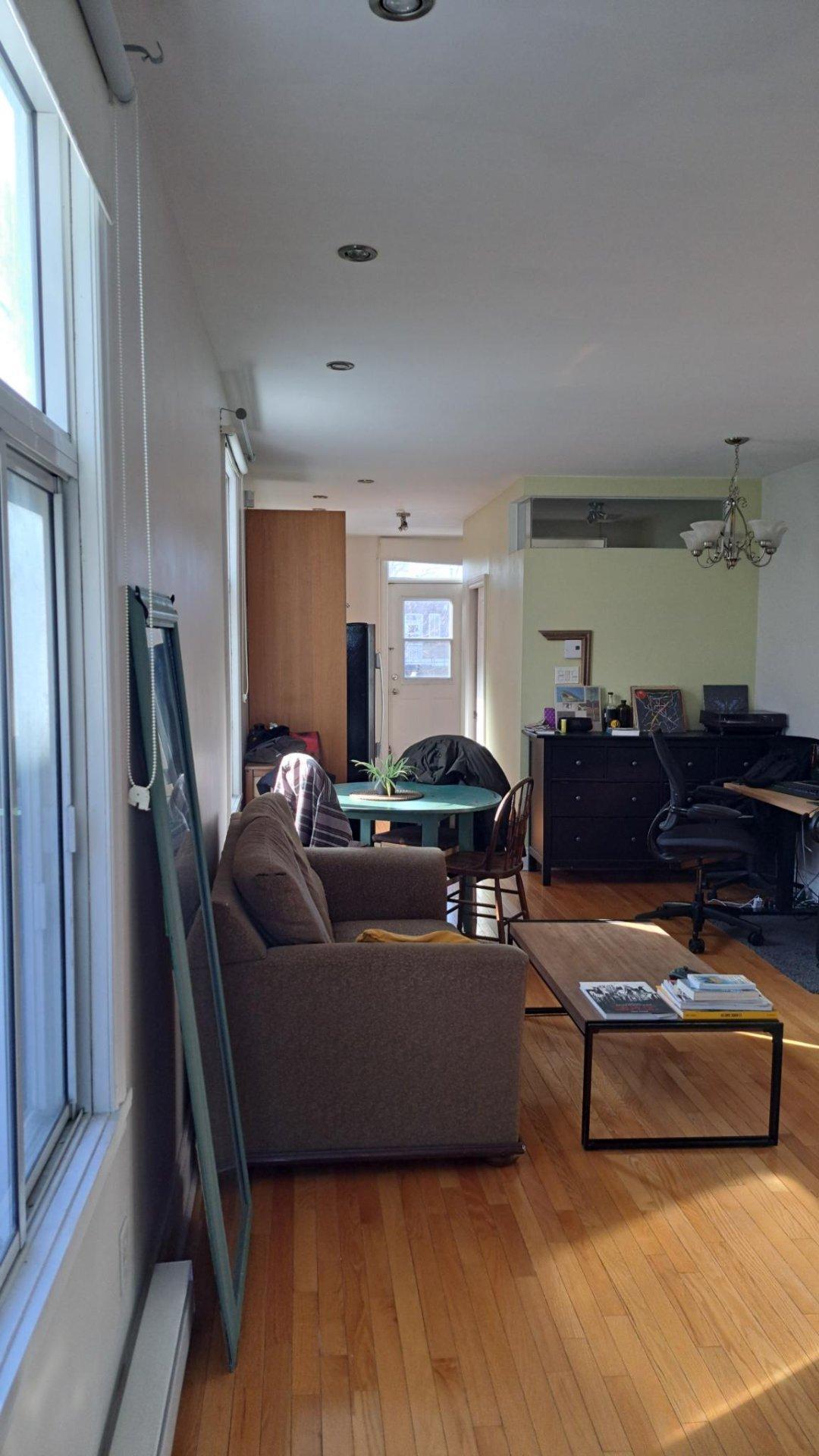 









5382


Av. Papineau

,
Montréal (Le Plateau-Mont-Royal),




QC
H1H1W2

