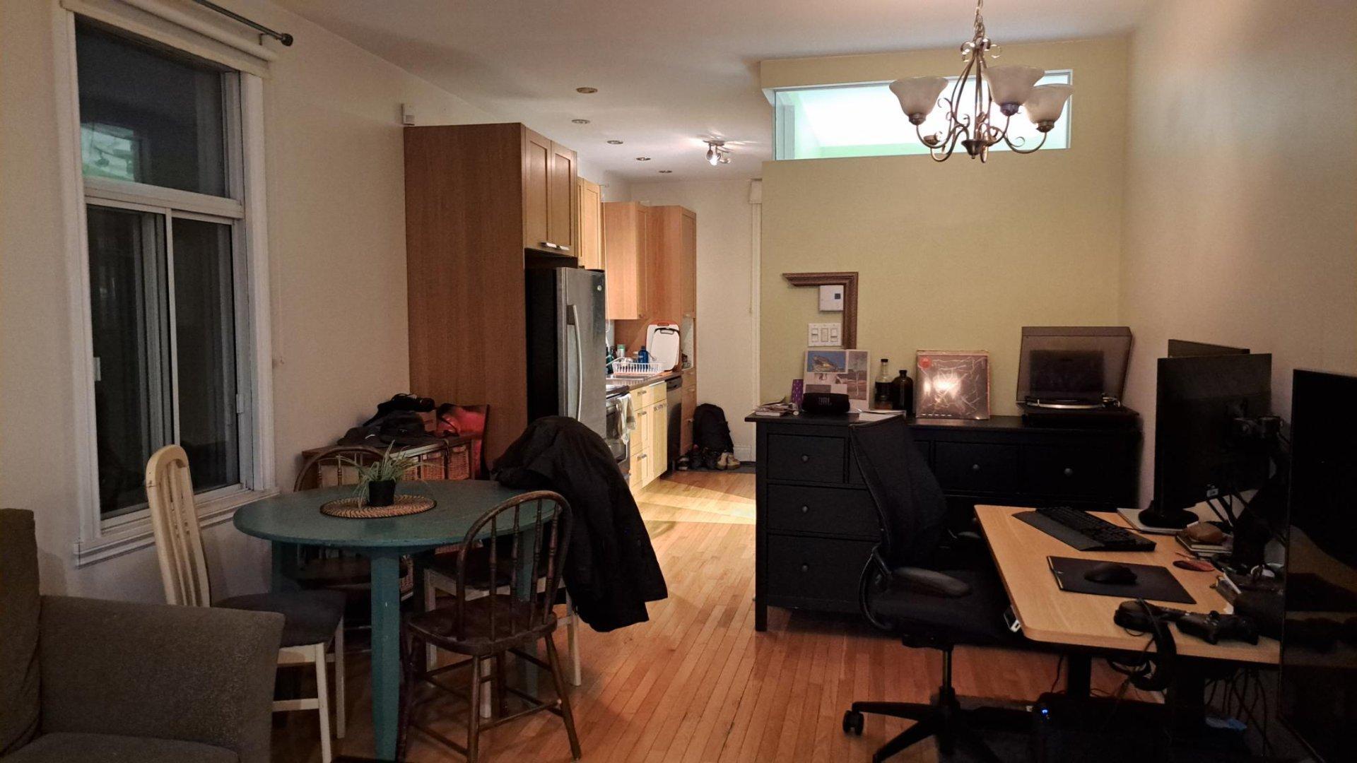 









5382


Av. Papineau

,
Montréal (Le Plateau-Mont-Royal),




QC
H1H1W2

