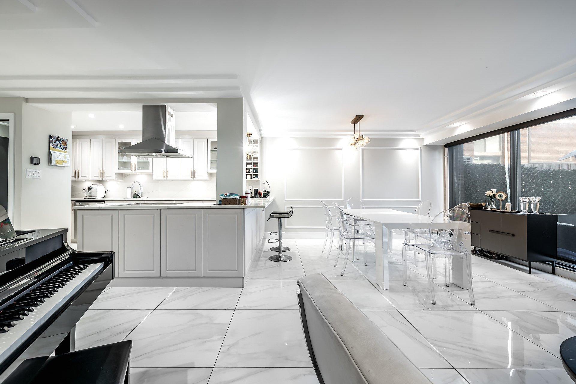 









5790


Av. Rembrandt

, 905,
Côte-Saint-Luc,




QC
H4W2V2

