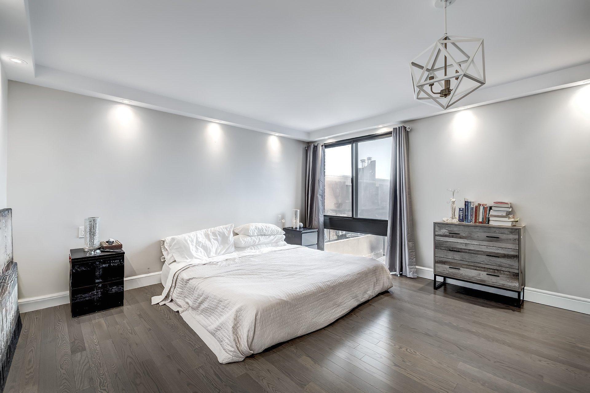 









5790


Av. Rembrandt

, 905,
Côte-Saint-Luc,




QC
H4W2V2

