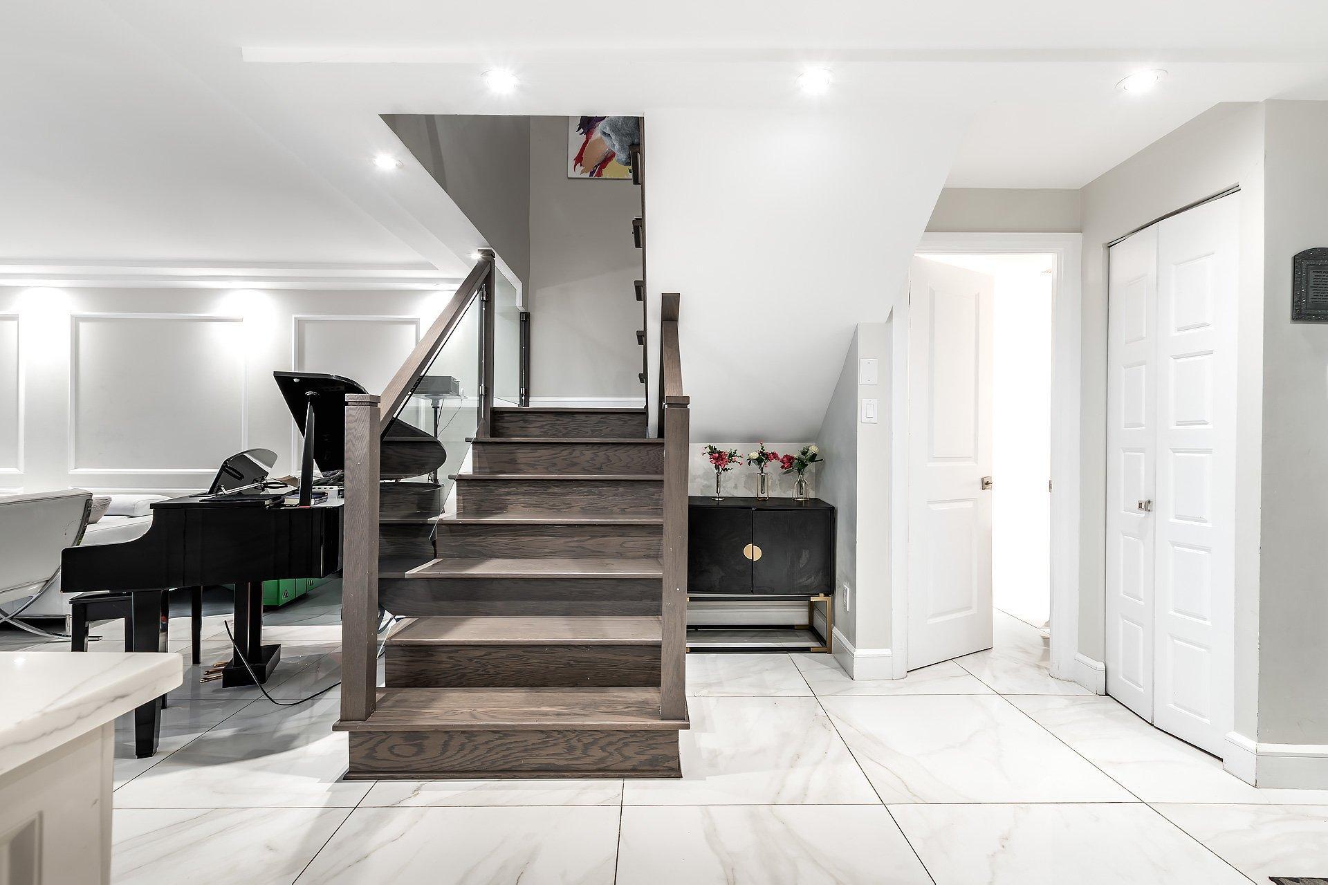 









5790


Av. Rembrandt

, 905,
Côte-Saint-Luc,




QC
H4W2V2

