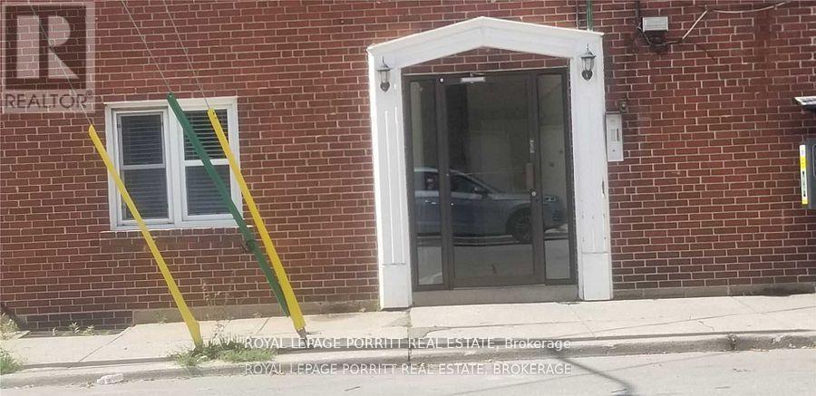 












4 - 2773 LAKE SHORE BOULEVARD W

,
Toronto,




Ontario
M8V1H4

